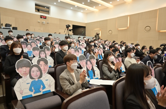 18일 서울 강남구 ‘삼성청년SW아카데미’ 서울캠퍼스에서 열린 ‘SSAFY’ 7기 입학식에 참석한 교육생들